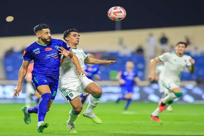 مراد باتنا: عودة مذهلة تُنقذ آمال الفتح من شبح الهبوط